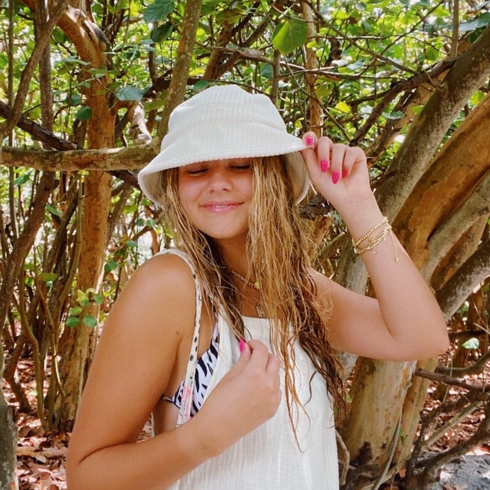 SOLD Lonely Ghost bucket hat